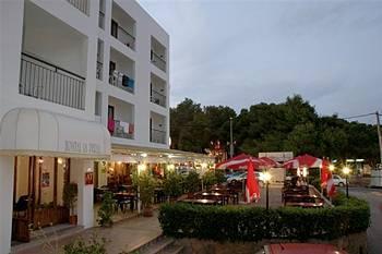 Hostal La Perla Es Cana Exterior foto